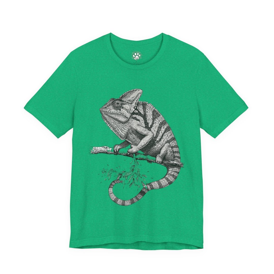 16277946543141508956_2048.jpeg Green t-shirt with a detailed chameleon illustration.