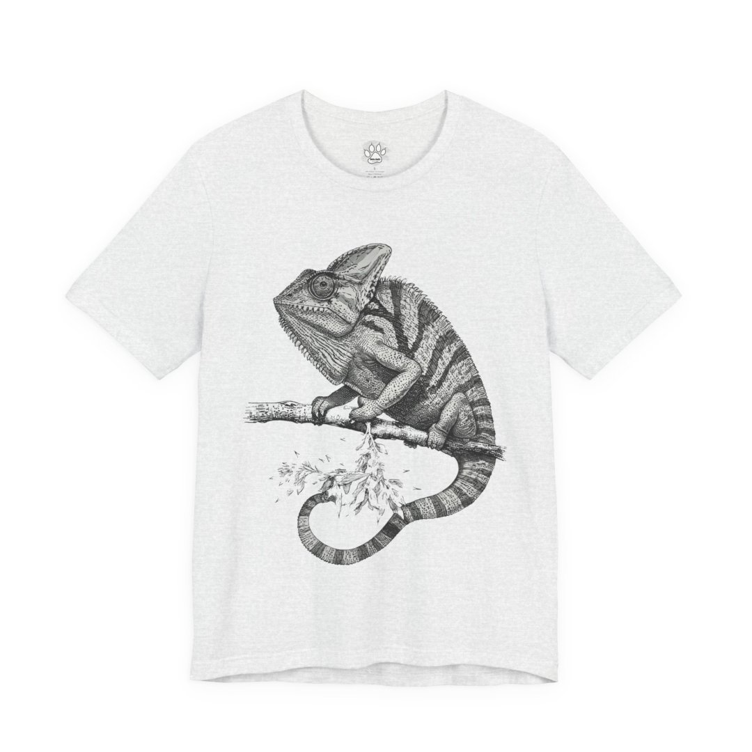 8222259712133608704_2048.jpeg White t-shirt with a detailed chameleon illustration.