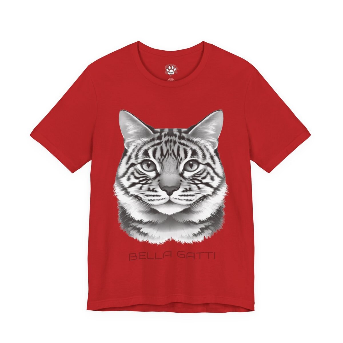 1372255030634931207_2048.jpeg Red t-shirt featuring a realistic grayscale tabby cat portrait and the words "BELLA GATTI".