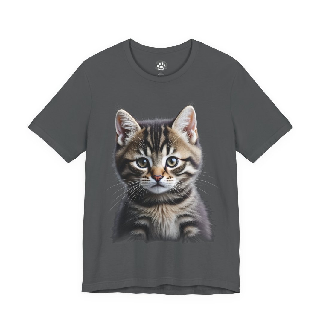 14144597783541374435_2048.jpeg Gray T-shirt featuring a realistic print of a tabby kitten with big eyes.