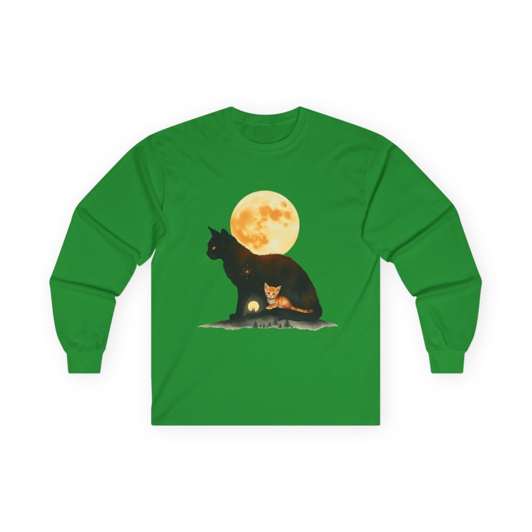 16341528369555001862_2048.jpeg Green long-sleeve shirt with black cat and kitten under a full moon.