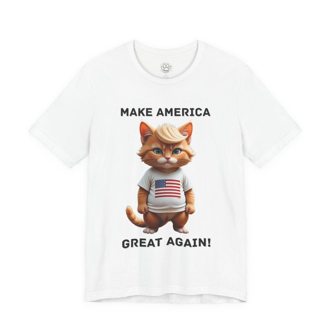 3696757926977574957_2048.jpeg T-shirt with a cartoon cat wearing an American flag shirt.