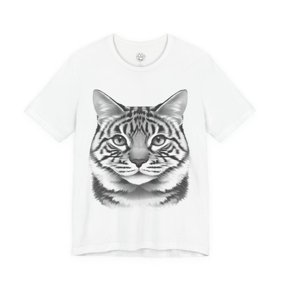 5351215164813465944_2048.jpeg White t-shirt with a grayscale striped cat face print.