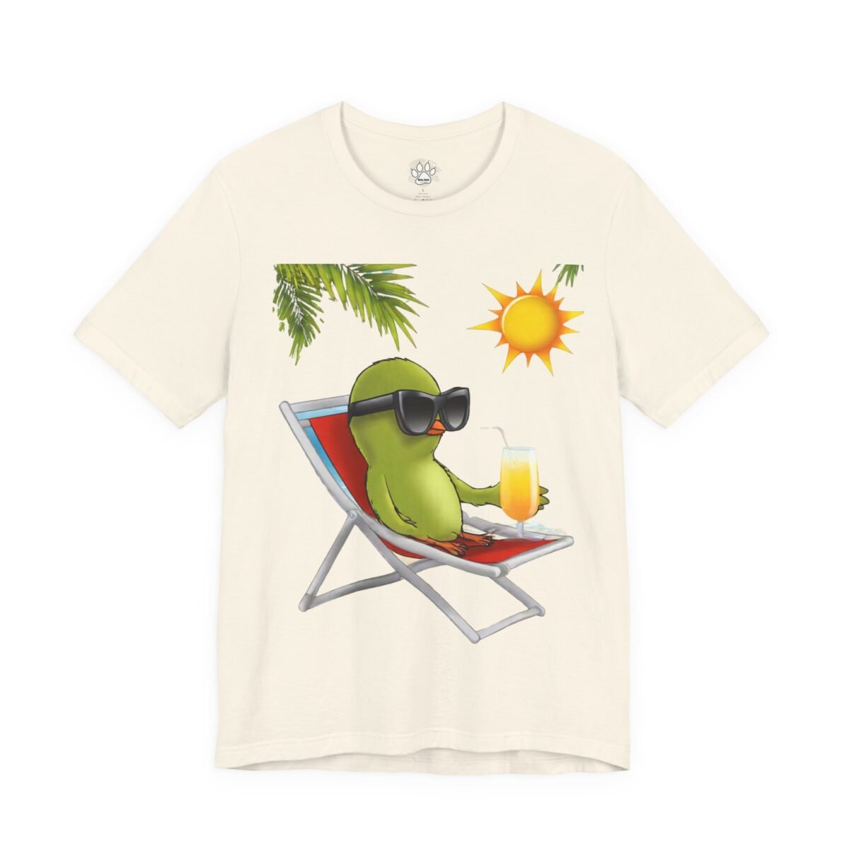 818022884007102048_2048.jpeg Cream t-shirt featuring a cartoon green bird in sunglasses relaxing in a beach chair with a drink.