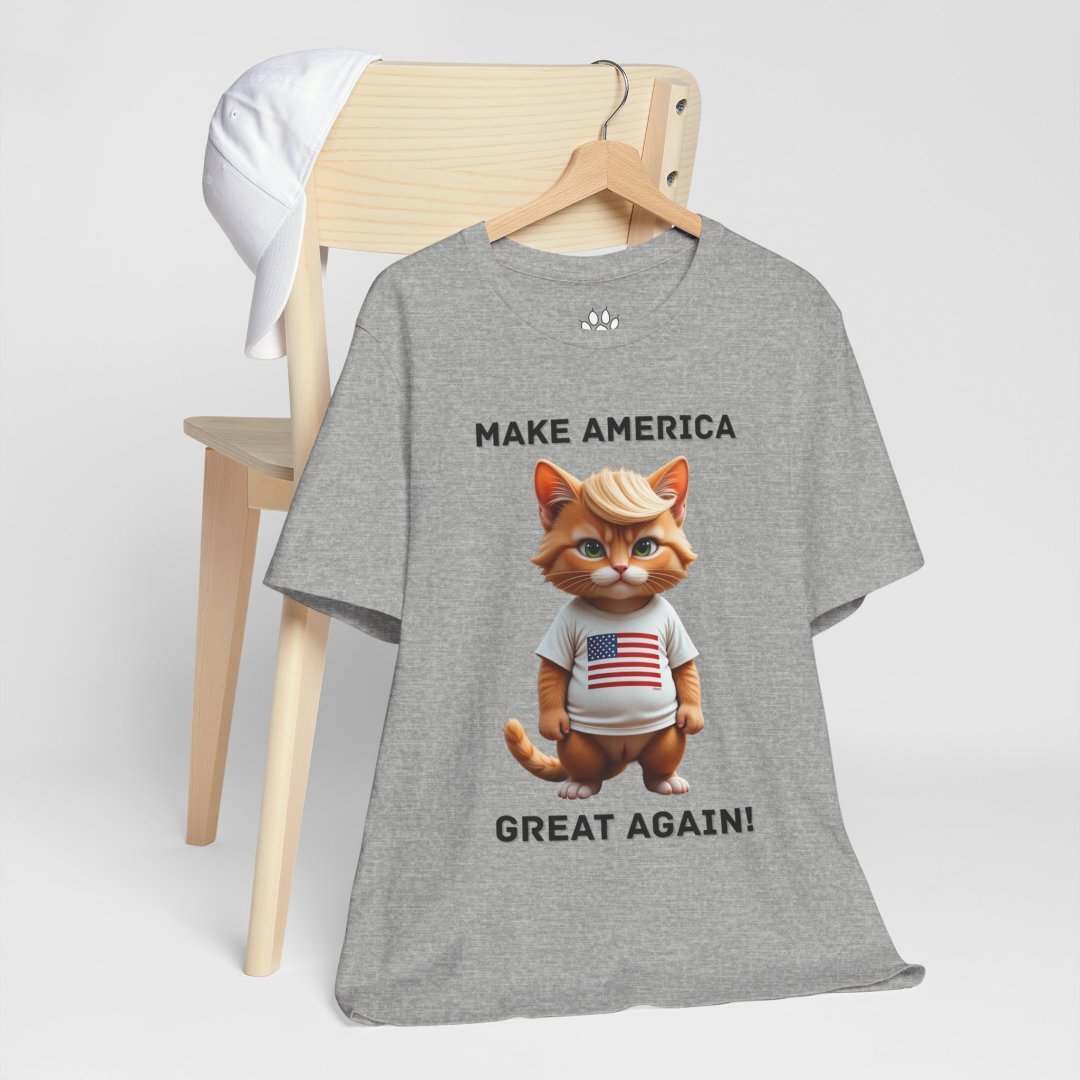 8665549662570291895_2048.jpeg Gray T-shirt with a cartoon cat wearing a USA flag shirt and text 'Make America Great Again!'